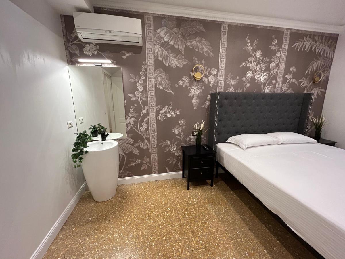 Raffaello'S Place Roma Ngoại thất bức ảnh