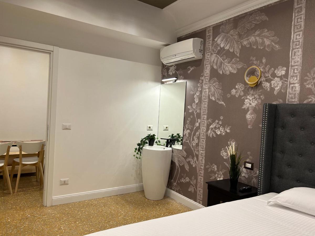 Raffaello'S Place Roma Ngoại thất bức ảnh