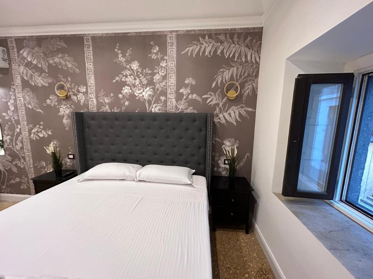 Raffaello'S Place Roma Ngoại thất bức ảnh
