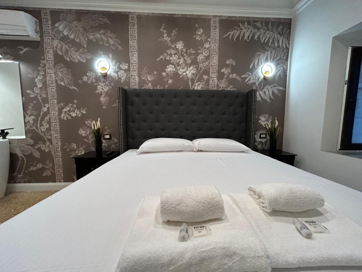 Raffaello'S Place Roma Ngoại thất bức ảnh